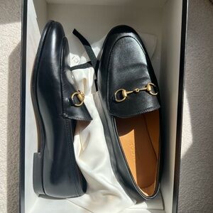 GUCCI Jordaan Leather Loafers ( black)